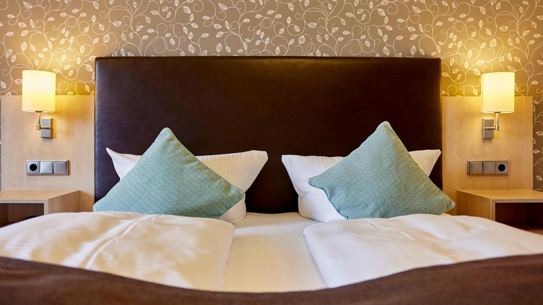 Mayer'S Weinhotel زيل ان دير موسل المظهر الخارجي الصورة